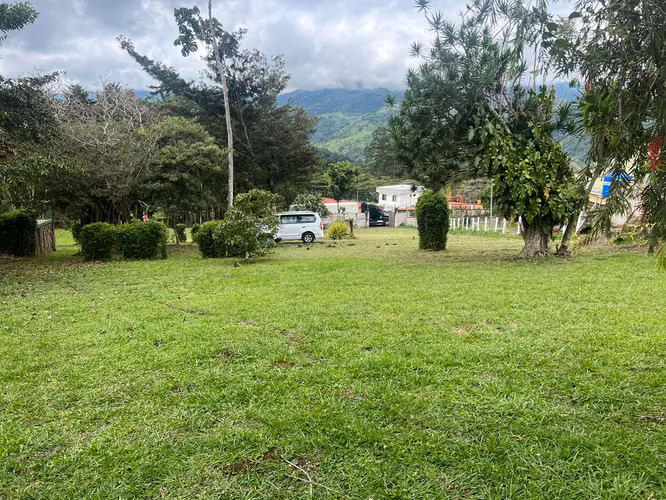 Preciosa propiedad en Paraíso de Cartago a 2 minutos del centro MM