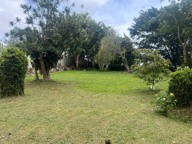 Preciosa propiedad en Paraíso de Cartago a 2 minutos del centro MM
