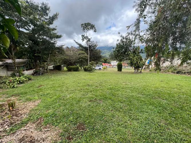 Preciosa propiedad en Paraíso de Cartago a 2 minutos del centro MM