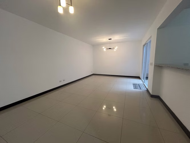 Townhouse en Venta en San Antonio de Escazú | Condominio Familiar | ID 25503 - Imagen 2