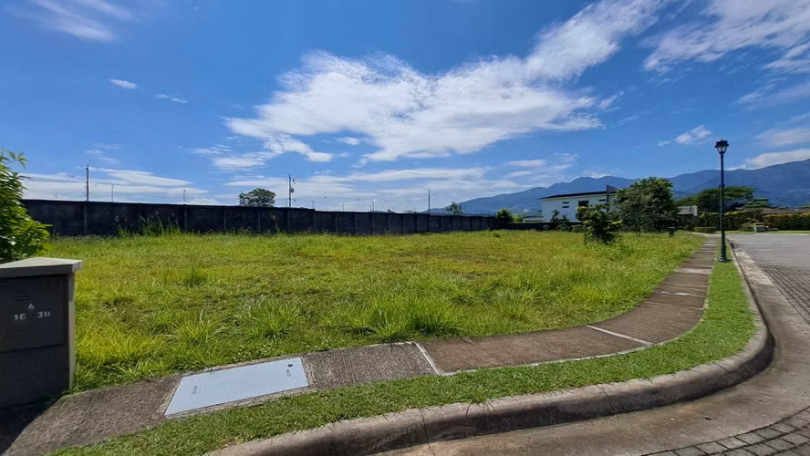 LOTES EN VENTA. SANTA ANA. 623 M2. CONDOMINIO - Imagen 3