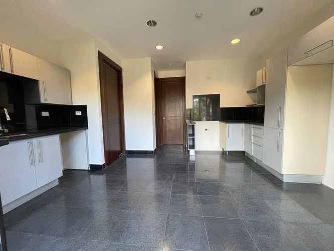 VENTA DE APARTAMENTO EN CONDOMINIO ACRÓPOLIS*