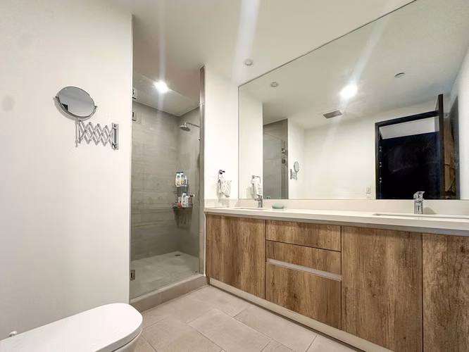 VENTA DE PENTHOUSE EN 203 GUACHIPELIN CON TERRAZA PRIVADA