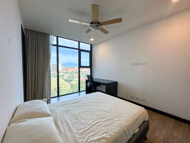 VENTA DE PENTHOUSE EN 203 GUACHIPELIN CON TERRAZA PRIVADA
