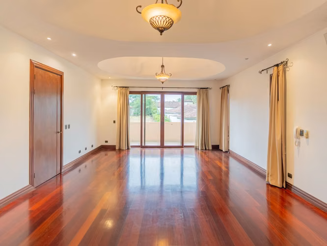 VENTA DE CASA EN CONDOMINIO HACIENDA LINDORA - SANTA ANA - Imagen 18