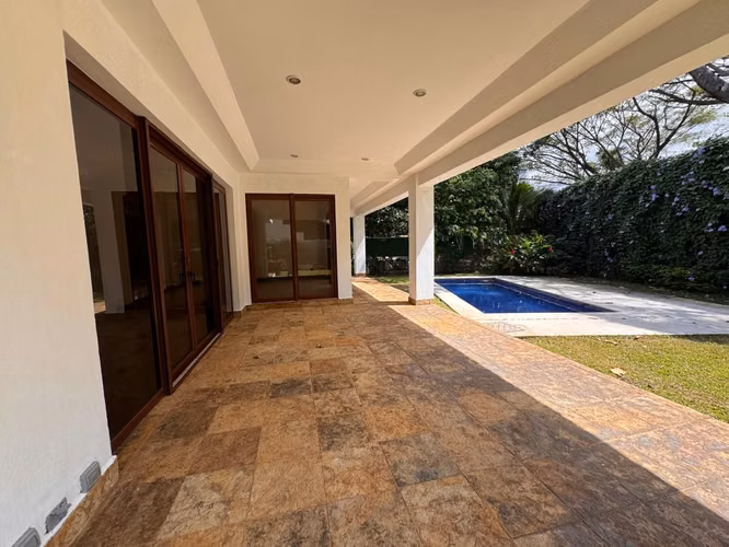 VENTA DE CASA EN CONDOMINIO HACIENDA LINDORA - SANTA ANA - Imagen 6