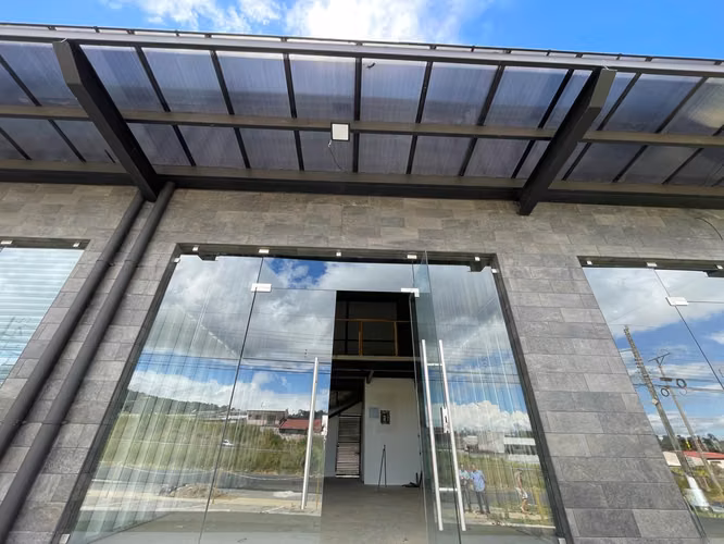 ¡Oportunidad de Inversión Premium! Venta Plaza Neró – Ubicación Estratégica en Tres Ríos