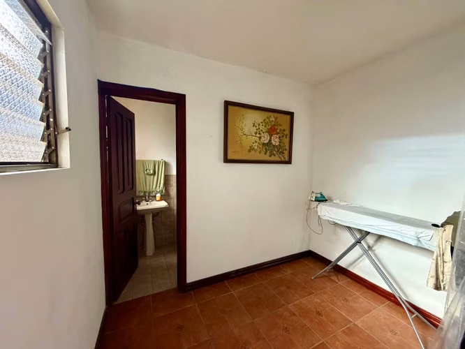 VENTA DE CASA INDEPENDIENTE - EN RESIDENCIAL - CURRIDABAT