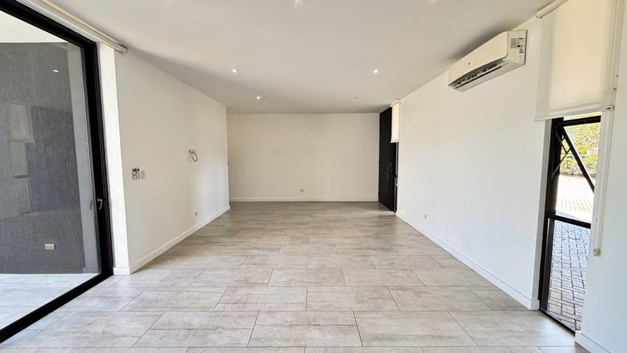 Venta casa elegante y contemporánea de 1 nivel, Condominio Évora. (FE) - Imagen 3