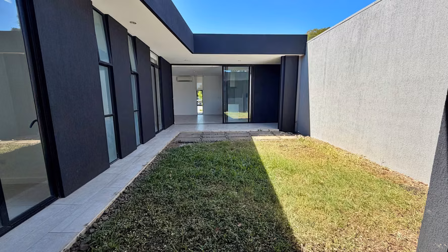 Venta casa elegante y contemporánea de 1 nivel, Condominio Évora. (FE) - Imagen 4