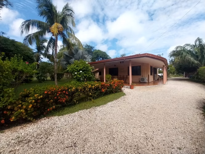 Casa quinta en Sardinal - Playas del Coco con terreno de 2.730m cerca de campo de Golf - Imagen 17