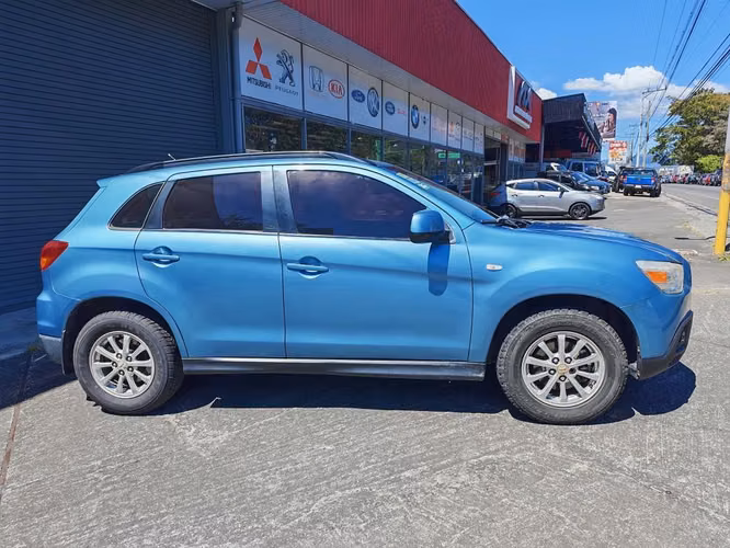 Mitsubishi ASX 2011