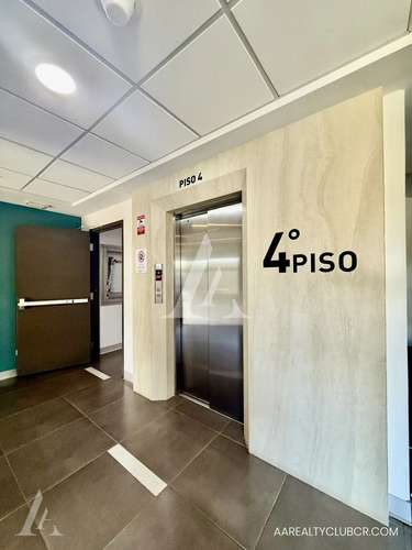 SU ESPACIO PROFESIONAL PREMIUM | SALUD • DERECHO • FINANZAS| OFICENTRO MOMENTUM ESCAZÚ