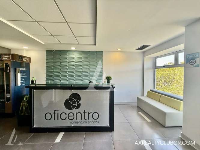 SU ESPACIO PROFESIONAL PREMIUM | SALUD • DERECHO • FINANZAS| OFICENTRO MOMENTUM ESCAZÚ