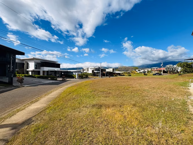 LOTE EN VENTA, ALAJUELA, GRECIA, CONDOMINIO PALMA REAL - Imagen 3