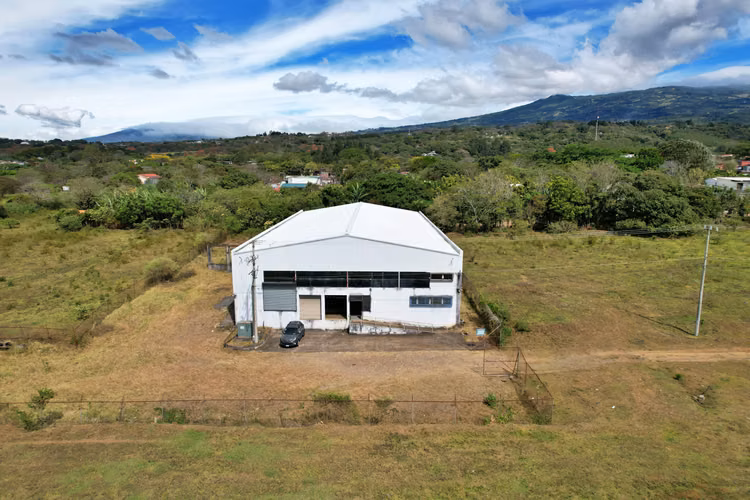 Alquiler de bodega, Santa Barbara, Heredia. (FAU)