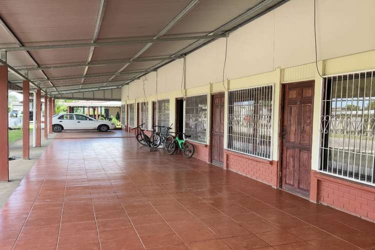 House + 13 Apartments | Investment – Upala