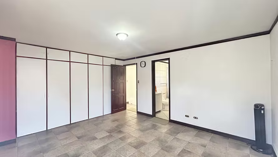 Casa en Venta en Condominio. Excelente ubicacion en Guachipelín de Escazú