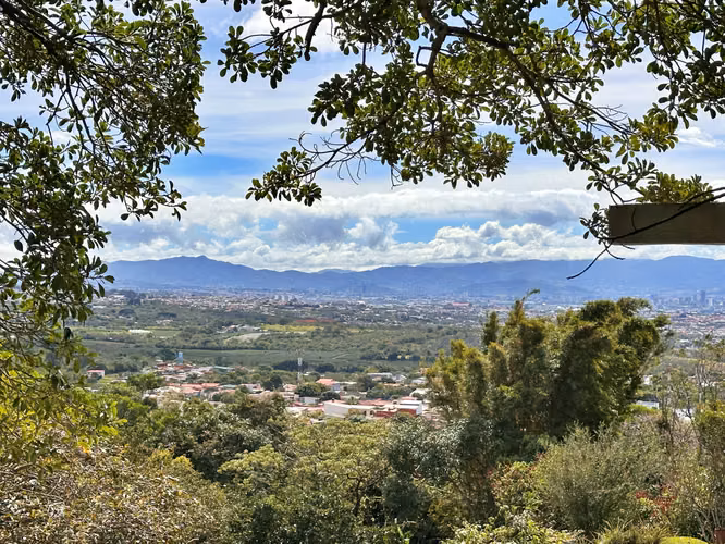 Exclusiva Quinta con vista panorámica  en Santa Bárbara de Heredia (FAU) - Imagen 17