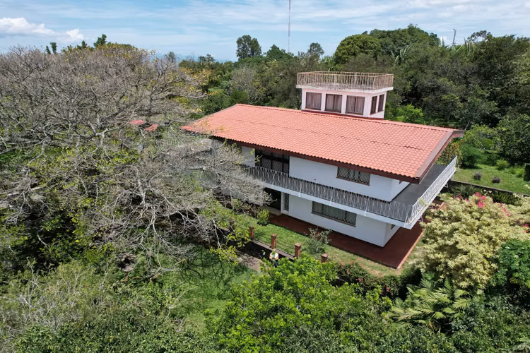 Exclusiva Quinta con vista panorámica  en Santa Bárbara de Heredia (FAU) - Imagen 5