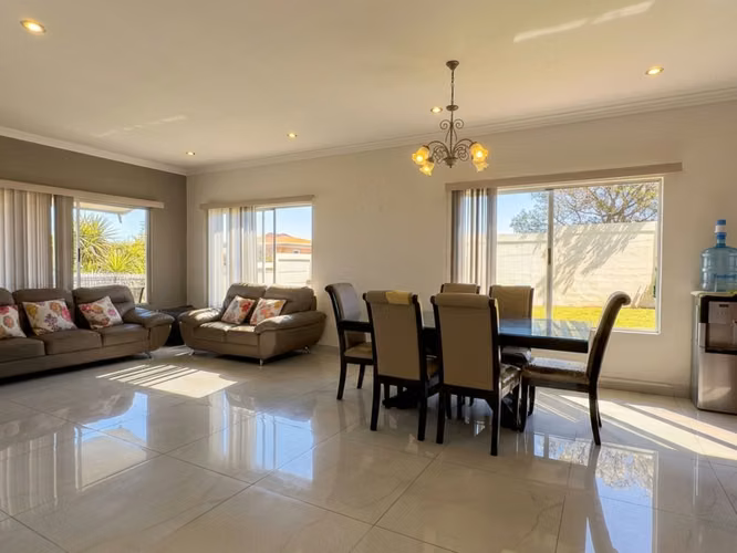 EXCLUSIVA CASA EN VENTA | CONDOMINIO LA JOLLA, BELÉN