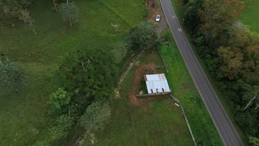 Finca en Katira con frente a carretera nacional – Gran inversión