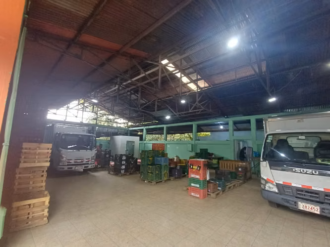 SE VENDE GRAN LOTE