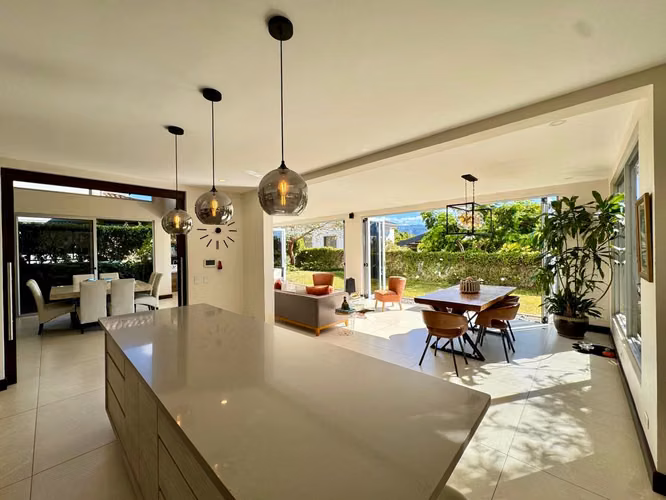 Se Vende hermosa casa en Colonias de Montealegre