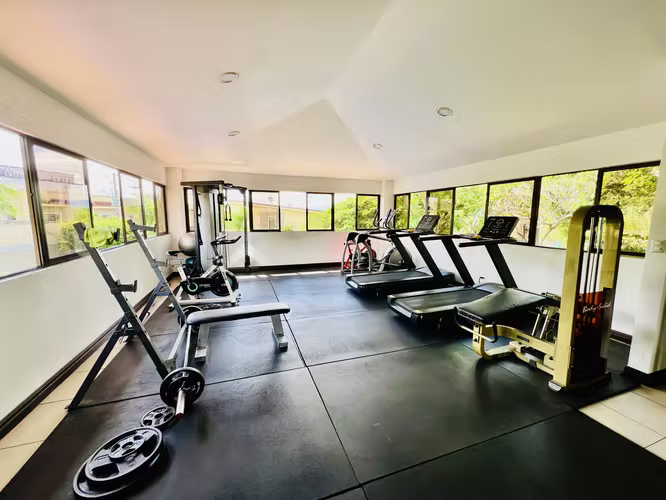 Casa Espectacular en Alquiler – Santa Ana Full Amoblado - Imagen 11
