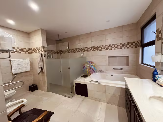 CASA DE LUJO EN VENTA | CONDOMINIO BOUTIQUE – RÍO ORO, SANTA ANA - Imagen 11