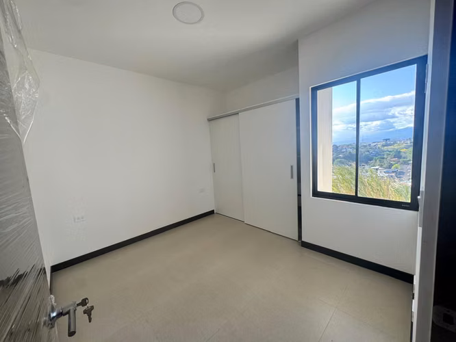 Venta de Casa Nueva en Condominio– Bello Horizonte de Escazú