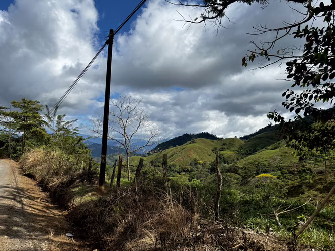 Venta de Finca de 7.1 Ha en Mercedes Sur, Puriscal – Para ganadería o turístico