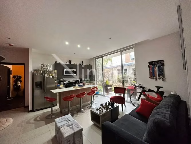 Se alquila apartamento en Pinares Curridabat P.P - Imagen 2