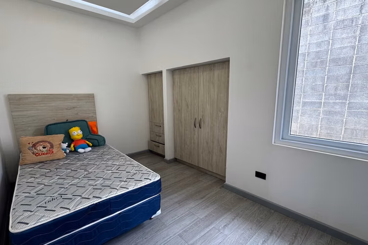 Se vende casa con jardín en Condominio Ayarco 385, La Unión-Cartago