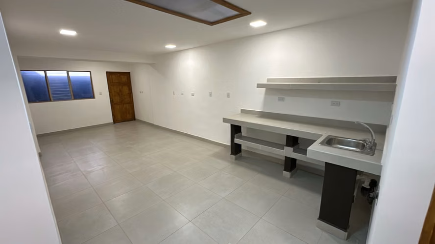 Se alquilan apartamentos tipo estudio en Sabana Sur