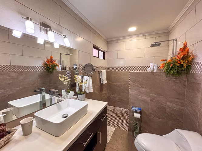 VENTA DE CASA INDEPENDIENTE DE UN NIVEL EN BELLO HORIZONTE ESCAZÚ