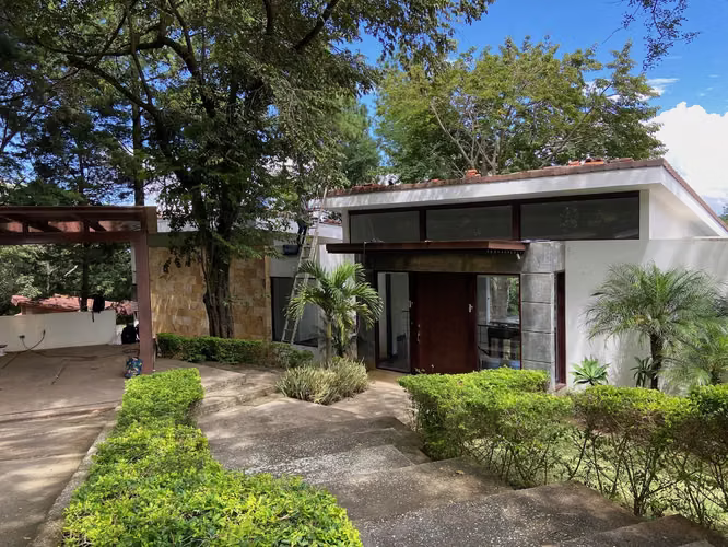 VENTA DE CASA PARA INVERSION EN CONDOMINIO MONTAÑA DEL SOL-SANTA ANA - Imagen 13