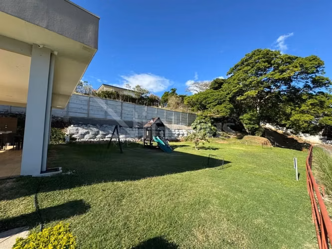 En venta casa en condominio Liv52, cerca de la Panasonic.