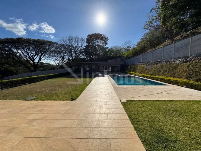 En venta casa en condominio Liv52, cerca de la Panasonic.
