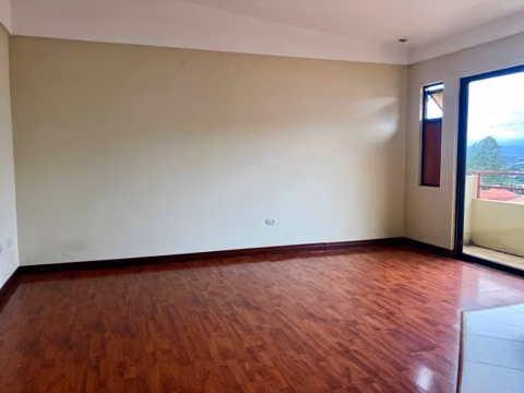 CASA HEREDIA EN CONDOMINIO CERCA DE OXIGENO Y ZONA FRANCA