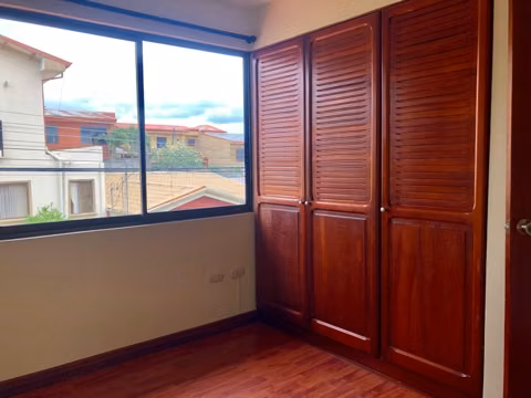 CASA HEREDIA EN CONDOMINIO CERCA DE OXIGENO Y ZONA FRANCA