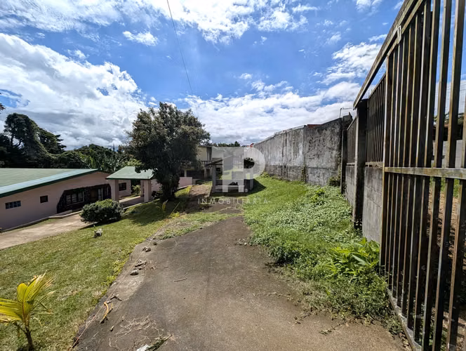SE VENDE LOTE Y CASA SAN ISIDRO HEREDIA A TAN SOLO 2 KM DE LA RUTA 32 SCG5