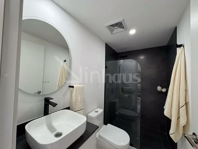 Venta de apartamento de 2 habitaciones en Rohrmoser, San José