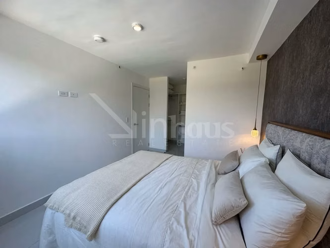 Venta de apartamento de 2 habitaciones en Rohrmoser, San José