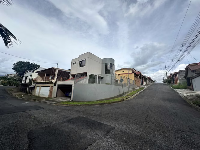 VENTA DE CASA EN ALAJUELA, VISTA PANORÁMICA.