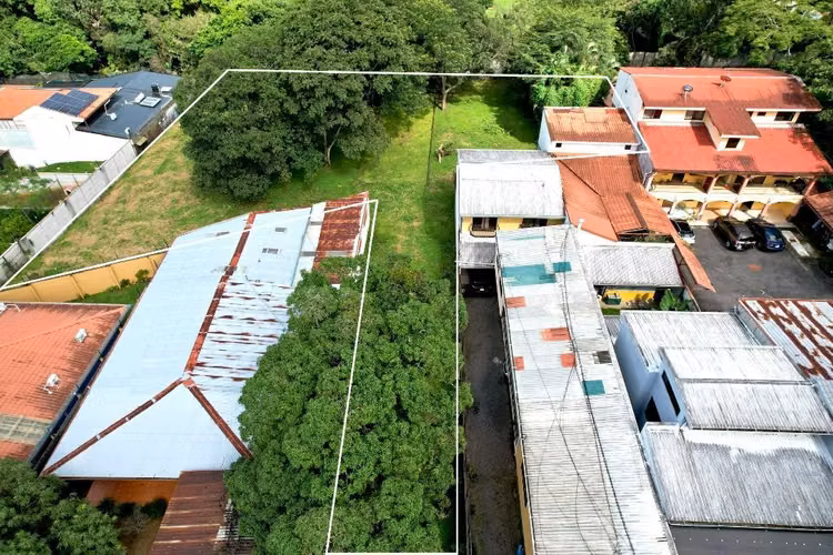 Venta de lote Uso Mixto 2,791 m² en el corazón de Ciudad Colón | Desarrollo Habitacional - Imagen 2
