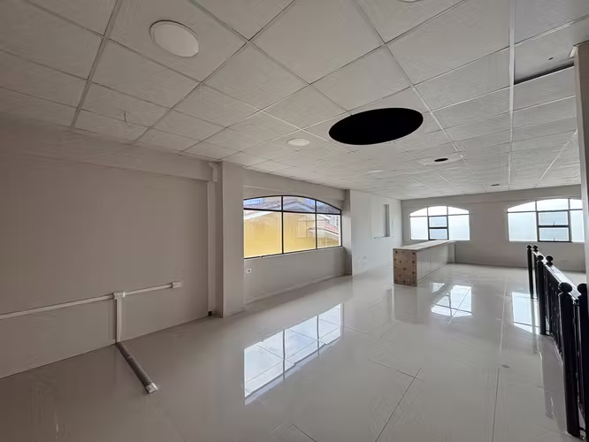 Local comercial Escazú 278m2