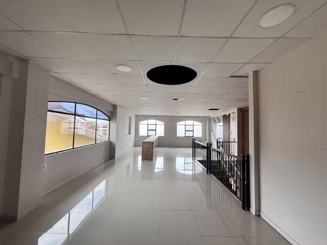 Local comercial Escazú 278m2