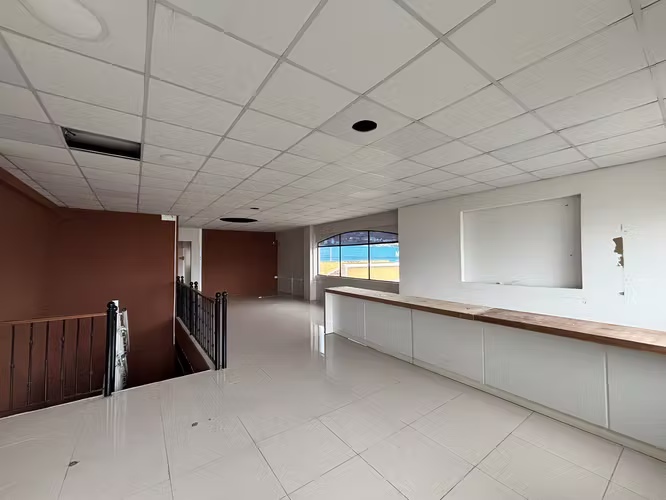 Local comercial Escazú 278m2