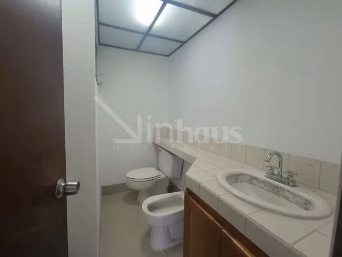 Venta de apartamento en condominio en Uruca